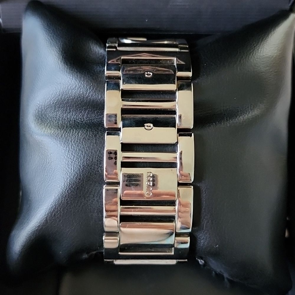 GUESS VINTAGE WATCH  - Picture 5 of 14